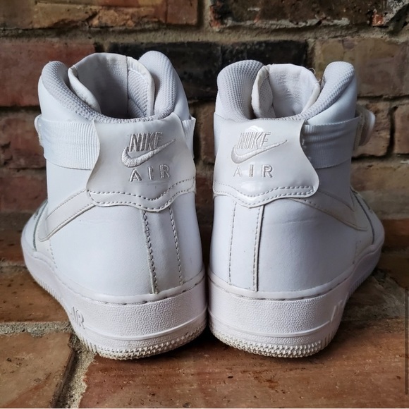 Nike Air Force 1 High Triple White Youth Size 6 - Picture 5 of 9